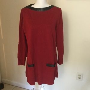 Red Tunic Sweater w Pockets, Faux Leather Accents